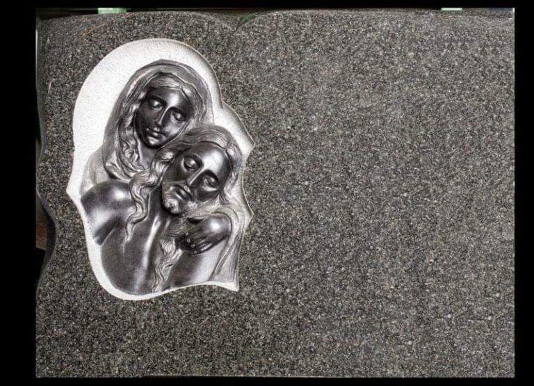 Relieves en lápidas en granito para Albacete y provincia